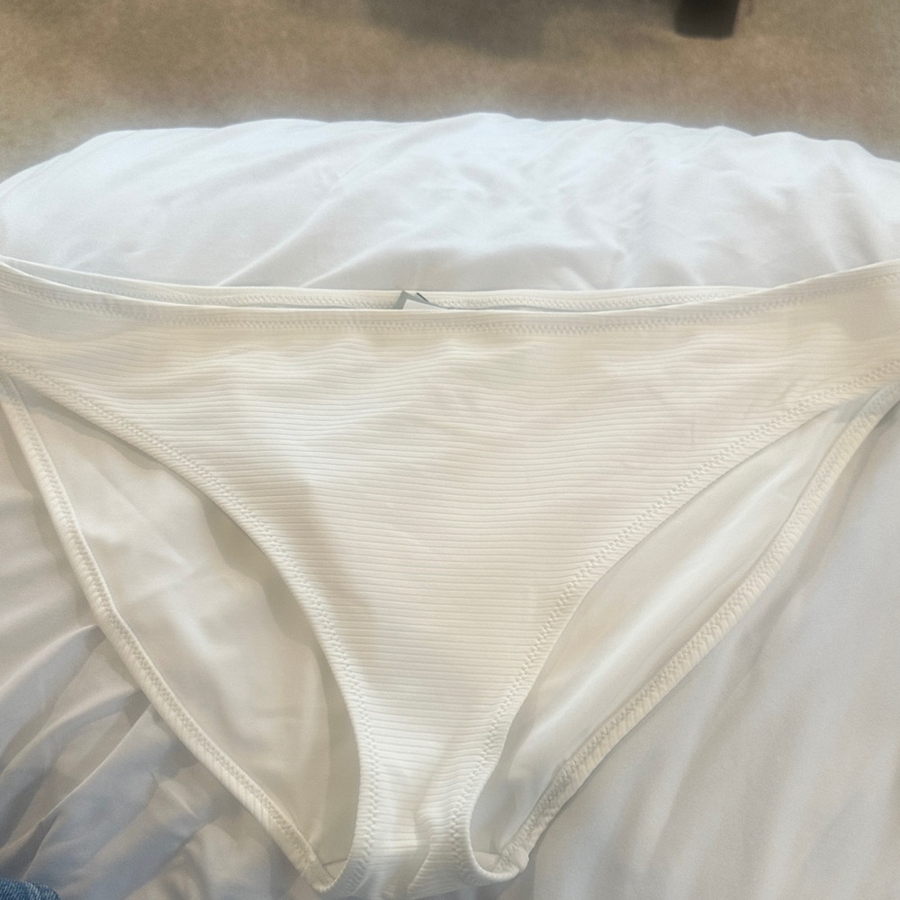 H &M White Ribbed Bikini Bottoms - Women
